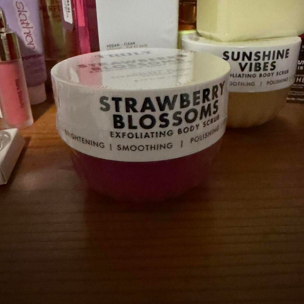 Truly body scrub